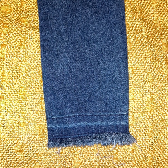 Medium Wash DL1961 Power Legging Jeans - Picture 4 of 9
